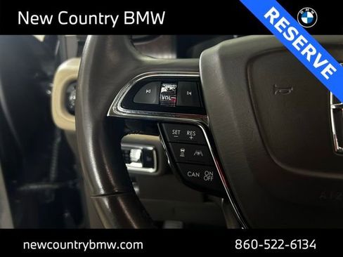 Used 2022 Lincoln Nautilus Reserve image 16