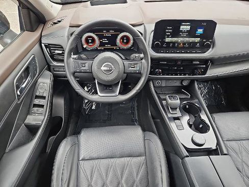 Certified 2023 Nissan Rogue Platinum w/ Platinum Premium Package image 12