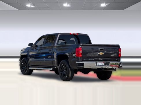 Used 2015 Chevrolet Silverado 1500 LT w/ LT Convenience Package RWD image 3