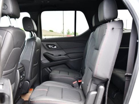 Used 2023 Chevrolet Traverse RS w/ LPO, Floor Liner Package AWD/4WD image 24