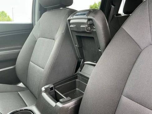 Used 2023 Chevrolet Colorado Trail Boss w/ Technology Package AWD/4WD image 33