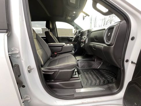 Used 2022 Chevrolet Silverado 2500 LT w/ Convenience Package image 21