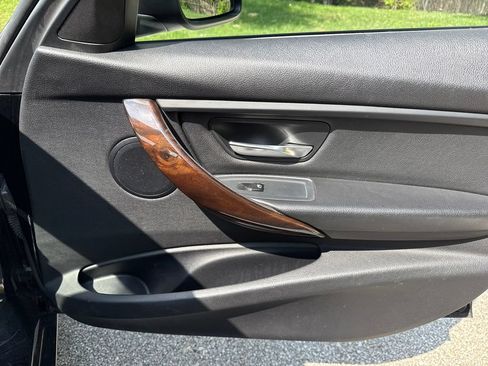 Used 2016 BMW 320i xDrive Sedan AWD/4WD image 29