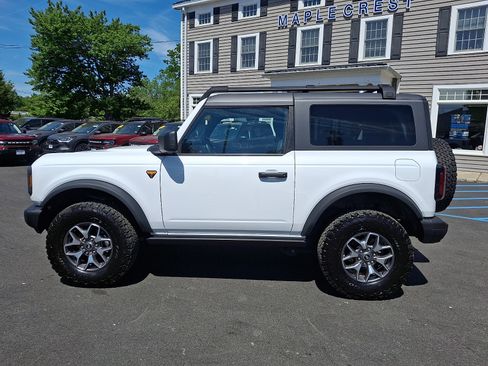 Certified 2025 Ford Bronco Badlands AWD/4WD image 8