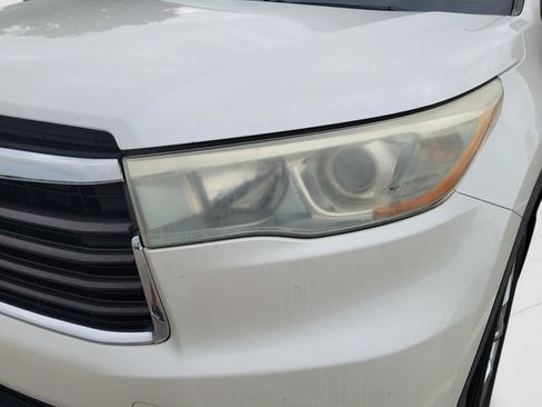 Used 2015 Toyota Highlander Limited Platinum AWD/4WD image 26