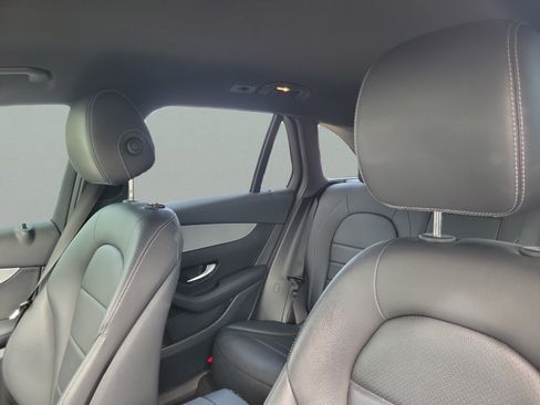 Used 2019 Mercedes-Benz GLC 300 image 26
