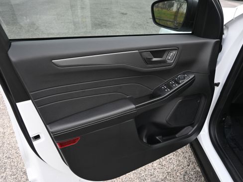 New 2026 Ford Escape Active image 14