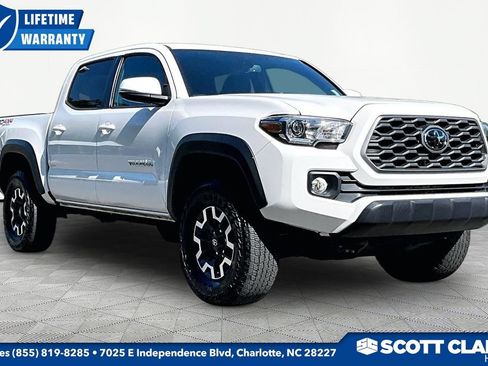 Used 2023 Toyota Tacoma TRD Off-Road w/ Technology Package AWD/4WD image 1
