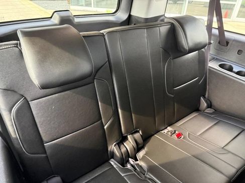 Used 2016 Chevrolet Suburban LT AWD/4WD image 13
