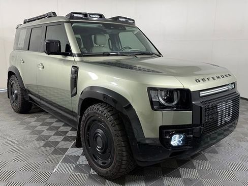 Used 2020 Land Rover Defender 110 HSE AWD/4WD image 10