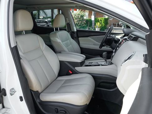 Used 2020 Nissan Murano SL w/ Moonroof Package image 40