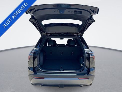 New 2026 Chevrolet Equinox LT w/ Convenience Package II FWD image 23