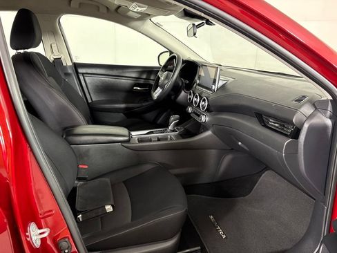 Used 2024 Nissan Sentra SV FWD image 17