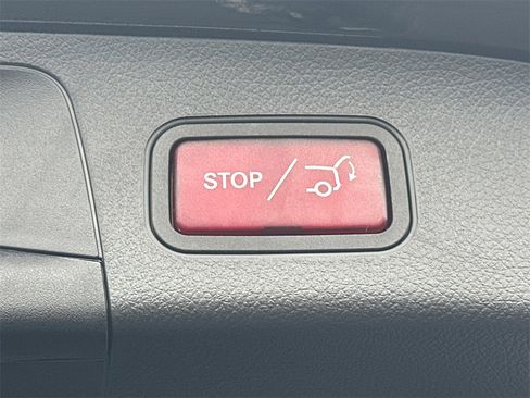 Certified 2026 Mercedes-Benz GLA 250 4MATIC image 21