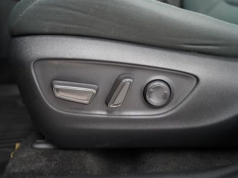 Used 2023 Toyota RAV4 XLE w/ Convenience Package image 10