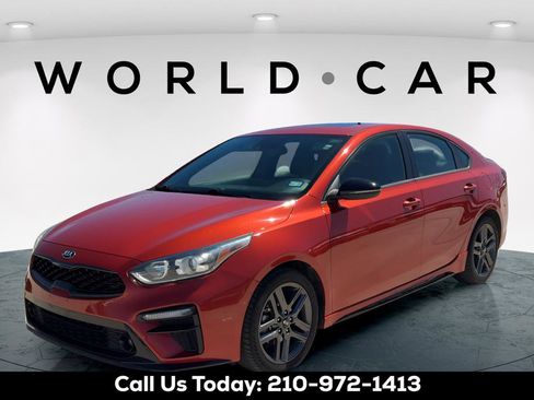 Used 2021 Kia Forte GT-Line w/ GT-Line Premium Package FWD image 3