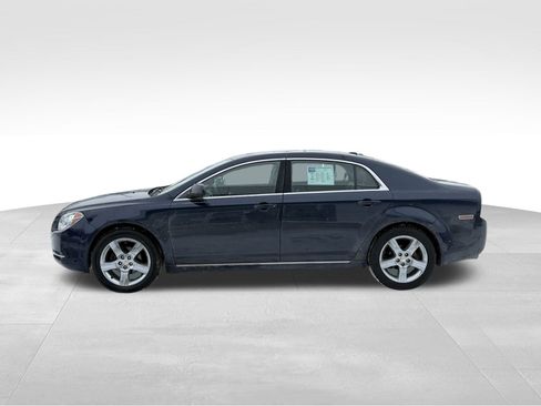 Used 2011 Chevrolet Malibu LT image 2