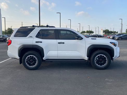 New 2026 Toyota 4Runner TRD Off-Road Premium AWD/4WD image 4