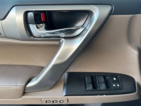 Used 2022 Lexus GX 460 Premium image 11