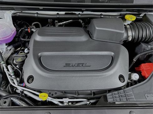 New 2026 Chrysler Pacifica Limited w/ S Appearance Package image 7