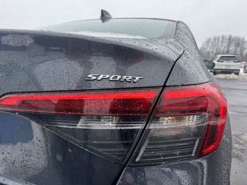 Used 2023 Honda Civic Sport image 9