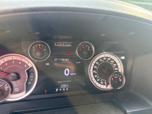 Used 2016 RAM 1500 Laramie w/ Convenience Group AWD/4WD image 15