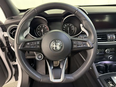 Used 2023 Alfa Romeo Stelvio Sprint AWD/4WD image 11