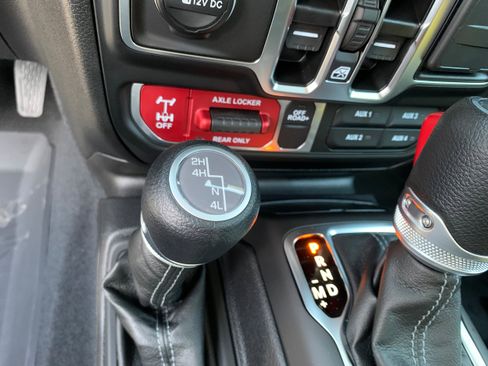 New 2025 Jeep Wrangler Unlimited Sport image 31