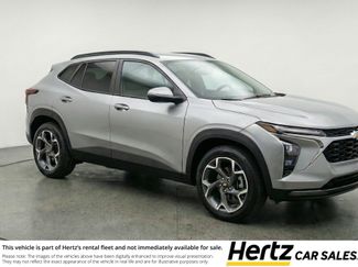 Used 2025 Chevrolet Trax LT video 1