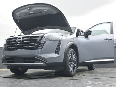 New 2026 Nissan Pathfinder Platinum FWD image 42