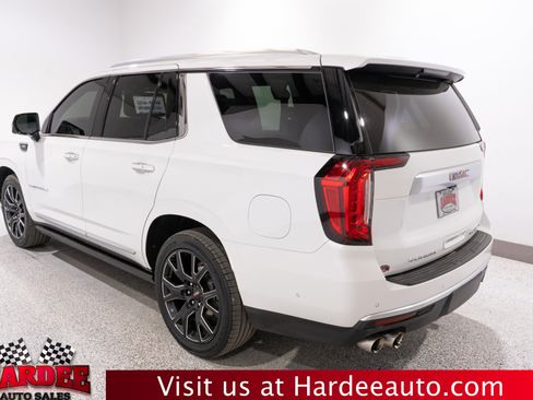 Used 2024 GMC Yukon Denali w/ Advanced Technology Package AWD/4WD image 3