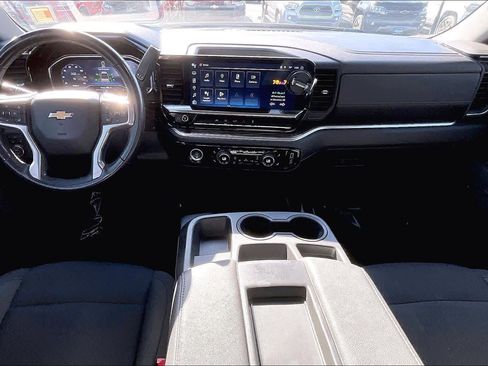 Used 2022 Chevrolet Silverado 1500 LT image 15