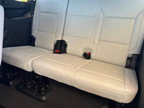 New 2026 Chevrolet Tahoe Premier w/ Sun And Tow Package AWD/4WD image 17
