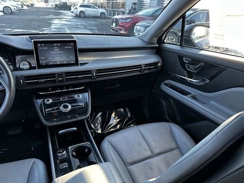 Certified 2022 Lincoln Corsair AWD w/ Premium Package image 17