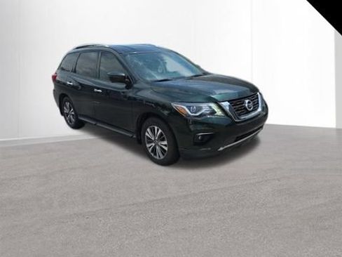 Used 2019 Nissan Pathfinder SL FWD image 3