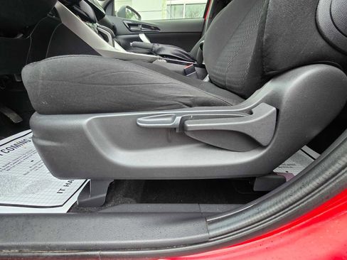 Used 2024 Mitsubishi Eclipse Cross LE AWD/4WD image 19