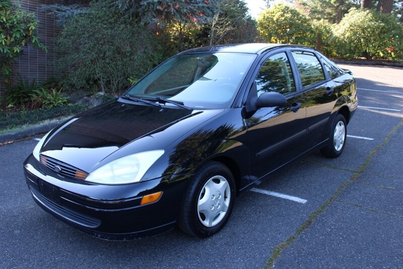 Used 2002 Ford Focus LX FWD image 1