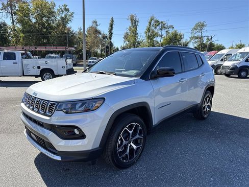 New 2026 Jeep Compass Limited w/ Sun, Sound & Navigation Group image 7