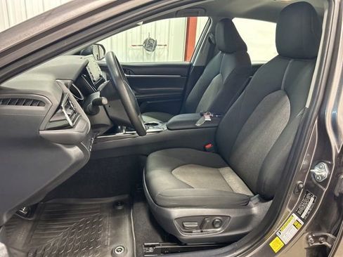 Used 2023 Toyota Camry LE FWD image 13