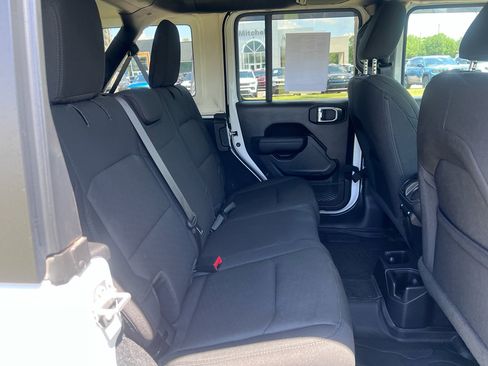 Certified 2022 Jeep Wrangler Unlimited Sport AWD/4WD image 12