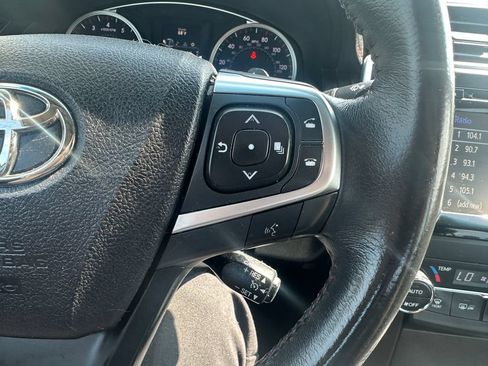 Used 2017 Toyota Camry XSE w/ Moonroof Package FWD image 18