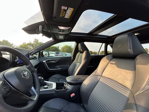 Used 2023 Toyota RAV4 XSE AWD/4WD image 12