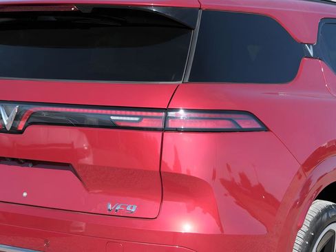 New 2024 VinFast VF 9 Plus AWD/4WD image 43
