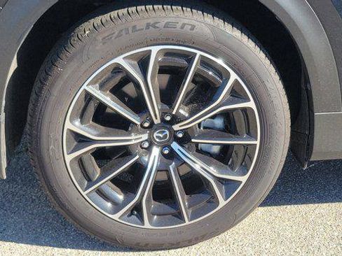 Certified 2025 MAZDA CX-70 Plug-In Hybrid w/ Premium Pkg image 6