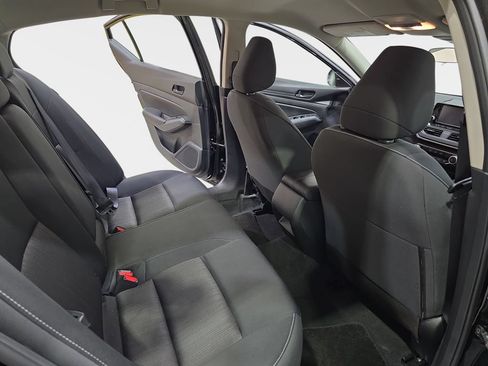 Used 2024 Nissan Altima 2.5 S FWD image 13