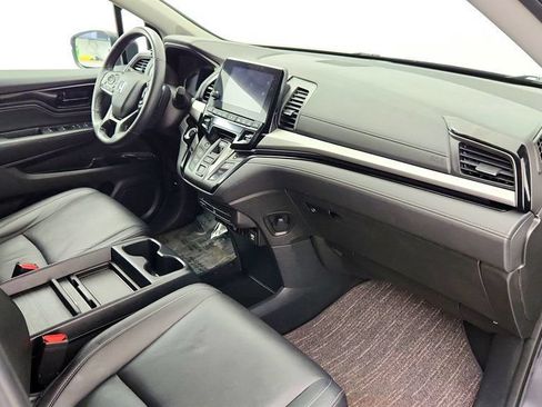Used 2023 Honda Odyssey Touring image 29