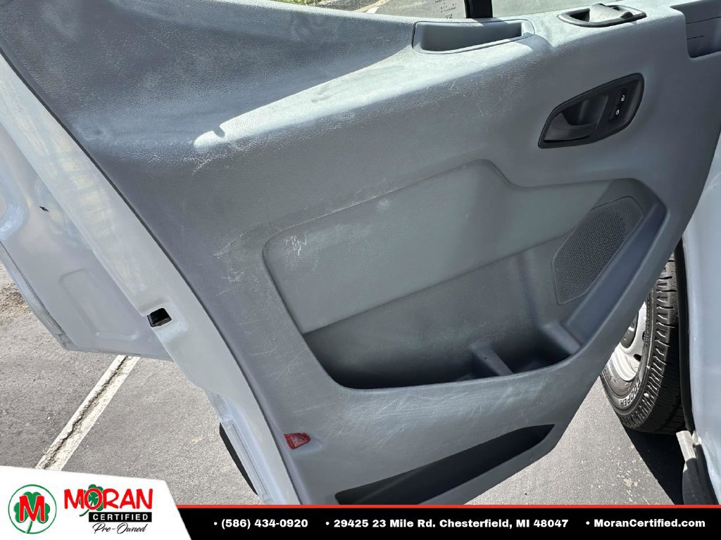 Used 2018 Ford Transit 150 XL RWD image 18