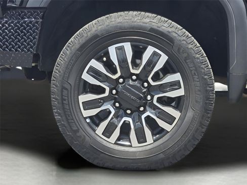 Used 2024 GMC Sierra 2500 Denali Ultimate w/ Max Trailering Package AWD/4WD image 11
