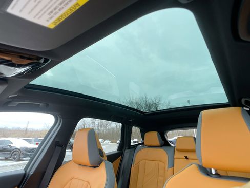 Used 2026 BMW X3 xDrive30 w/ Convenience Package image 23