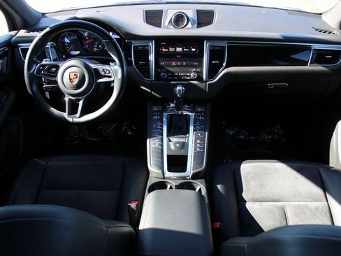 Used 2018 Porsche Macan Sport Edition image 15